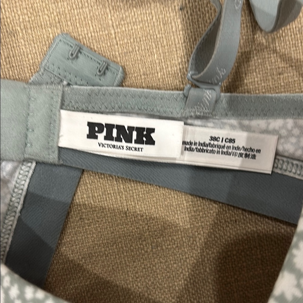 NWOT PINK Victoria's Secret Wear Everywhere T-Shirt Underwire Bra Size 38C - Picture 8 of 8
